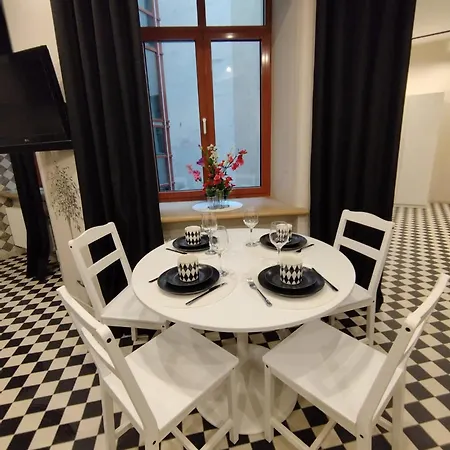 דירה Chessboard In Old Town Riga, Coffee Included ריגה